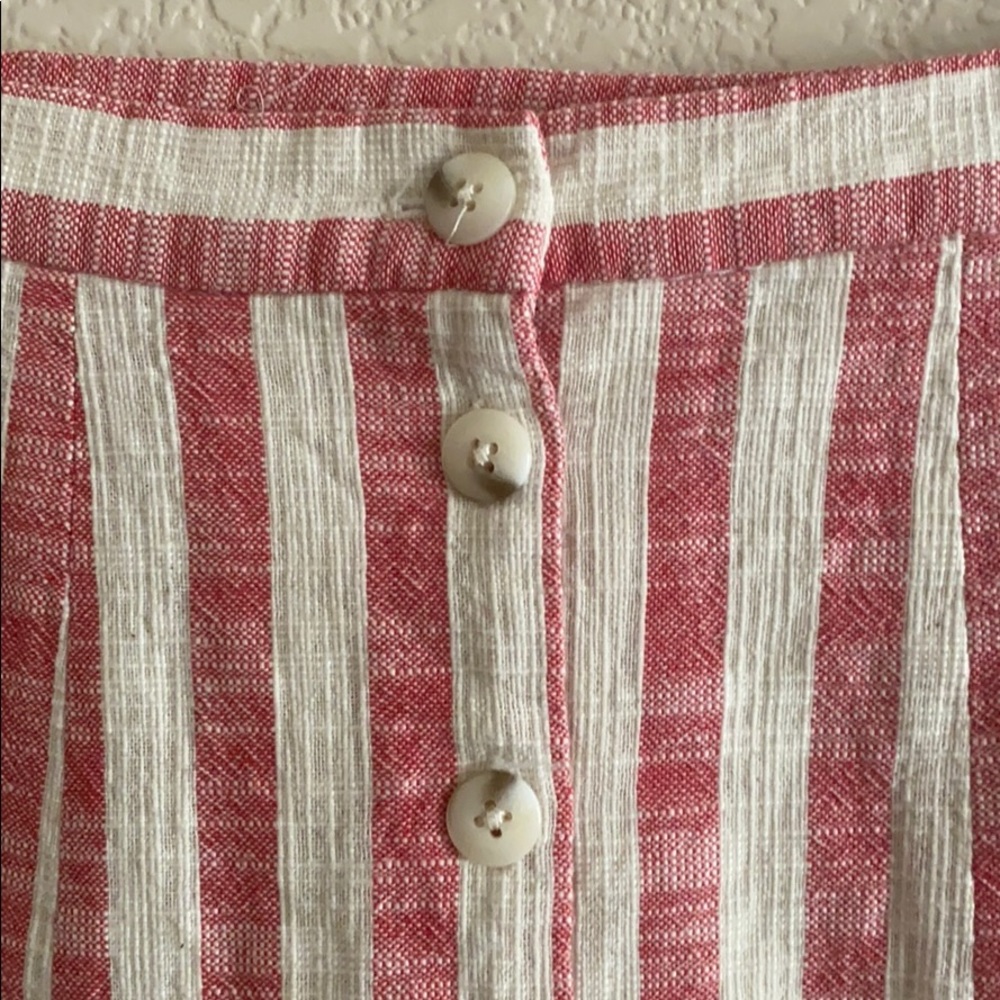 ❄️4 for $20❄️ Button Front Mini Skirt - Picture 2 of 4